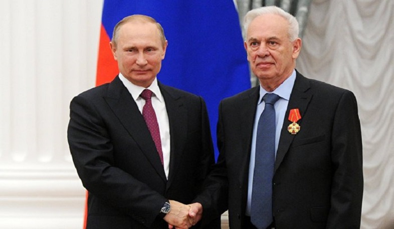 Մահացել է Սու-34 կործանիչի նախագծի հեղինակ Ռոլան Մարտիրոսովը