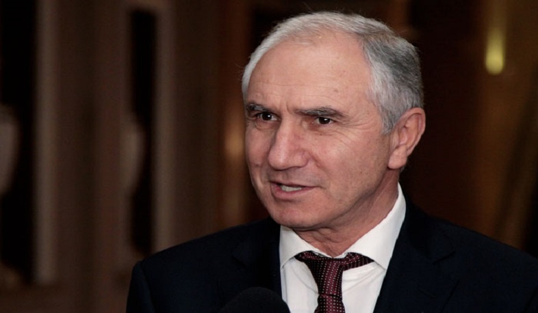 Աբխազիայում պահանջում են նախագահի պաշտոնակատարի հրաժարականը