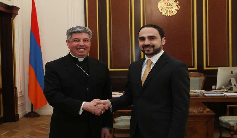 Տիգրան Ավինյանն ընդունել է Սուրբ Աթոռի առաքելական նվիրակին