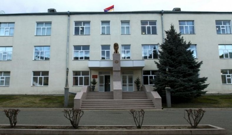 Ձեռնպահ մնալ բանակը քաղաքական զարգացումներում ներգրավելուց.  Արցախի ՊՆ