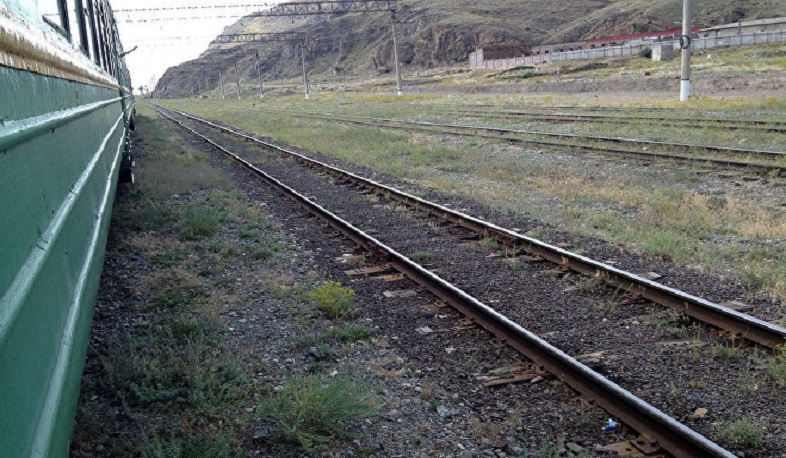 Գնացքի տակ ընկած 85-ամյա կինը մահացել է