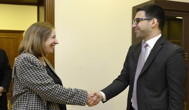 Ռուստամ Բադասյանը հանդիպել է Հայաստանում ԱՄՆ դեսպանի հետ