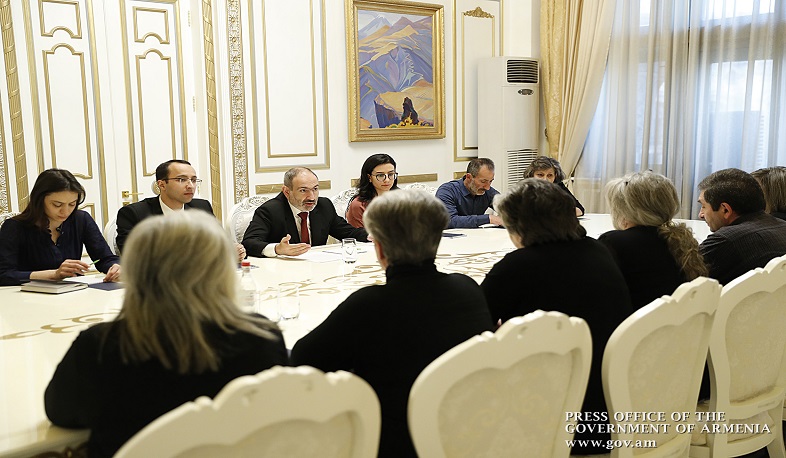 Ինձ համար ցավ է, որ Դուք գալիս եք կառավարության շենքի առջև․ Փաշինյանը լուծումներ է առաջարկել