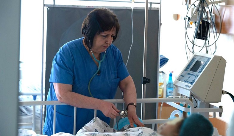 Գյումրիում ծեծի ենթարկված 13-ամյա աղջիկը սկսել է ինքնուրույն շնչել