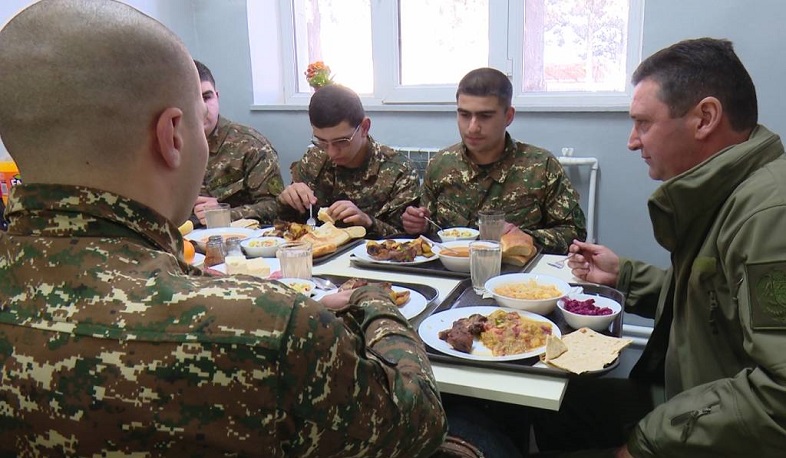Արցախի զորամասերից մեկում նոր ճաշարան է բացվել՝ սննդի ապահովման նոր համակարգով