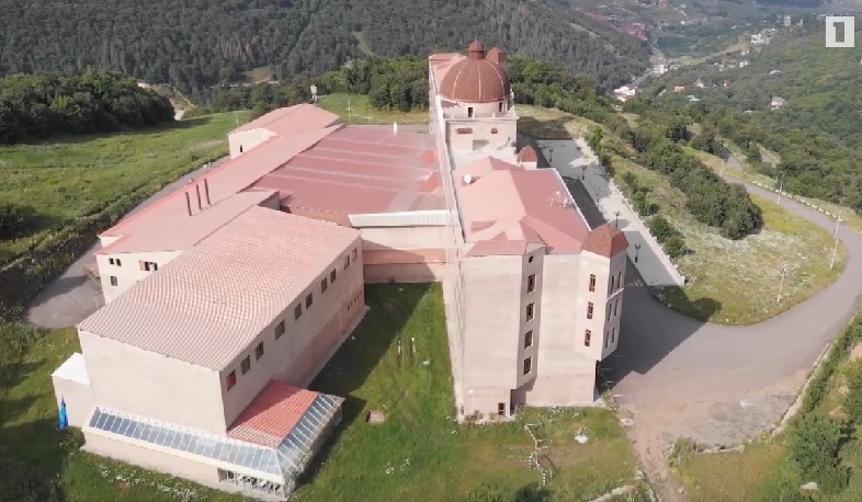 Երկու շաբաթ Ծաղկաձորում. զրույց նախկին մեկուսացվածների հետ