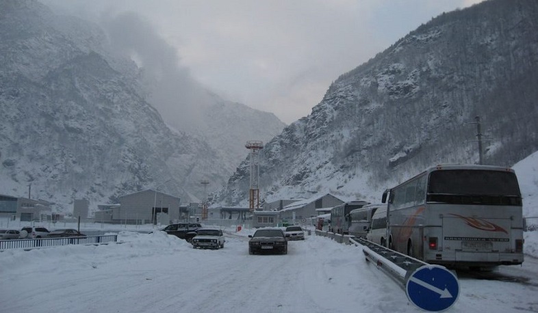 Վերին Լարսի անցակետում գտնվող ՀՀ քաղաքացիներն ապահովված են սննդով և անհրաժեշտ պարագաներով. Նաղդալյան