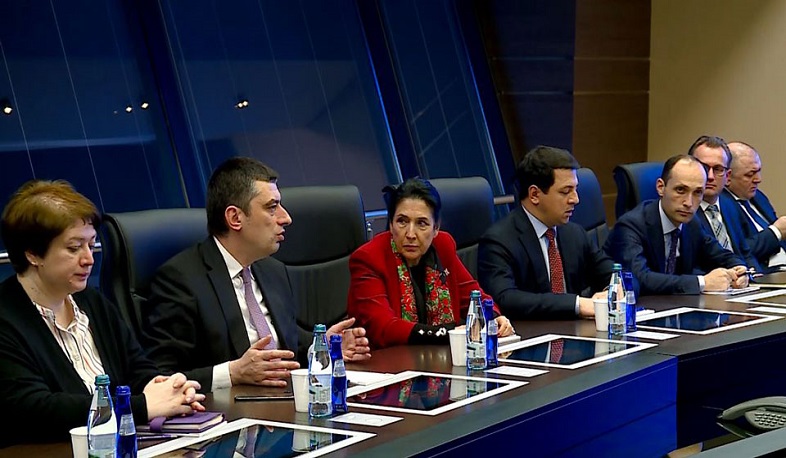 Ազգային անվտանգության խորհրդի նիստ՝ Վրաստանում. ավարտին ասուլիս է սպասվում