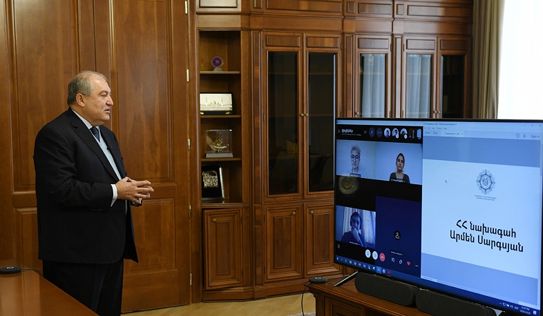 Արմեն Սարգսյանը նախաձեռնել է առցանց դասախոսությունների շարք