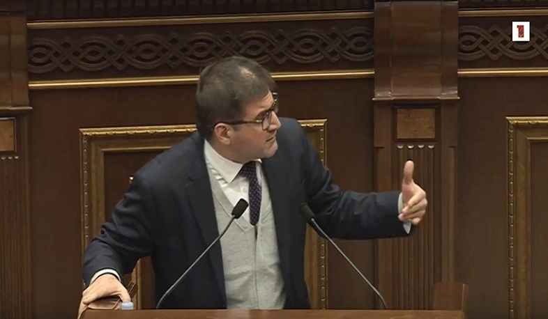 Ի՞նչ անել միջազգային մամուլից տեղեկությունների հրապարակման հետ. Բաբաջանյանը՝ փոխնախարարին