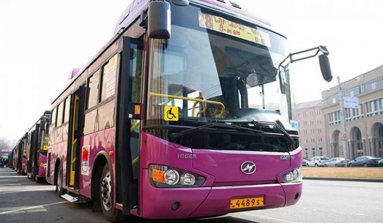 Երևանի երթուղային տրանսպորտի վարորդները աշխատանքից առաջ ջերմաչափվում են