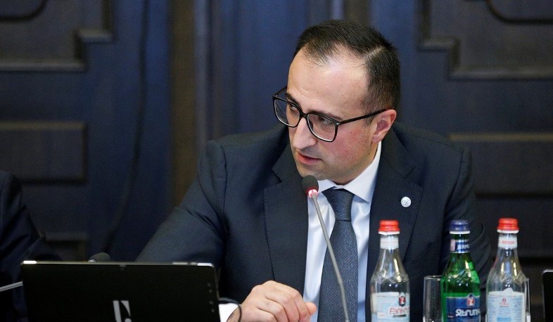 Իրավիճակի թարմացում. Արսեն Թորոսյանն ուղիղ եթերում