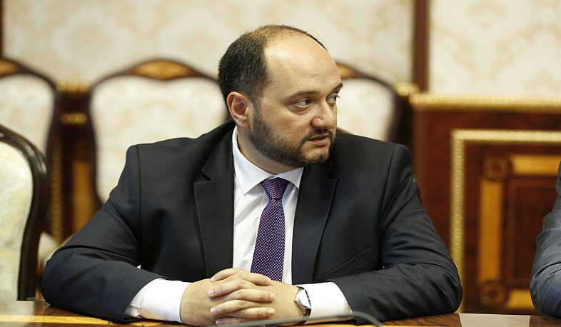 ԿԳՄՍ նախարարը կարևոր զրույցի է հրավիրել ուսուցիչներին