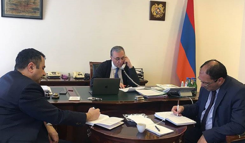 Զոհրաբ Մնացականյանը հեռախոսազրույց է ունեցել Իրանի արտաքին գործերի նախարարի հետ