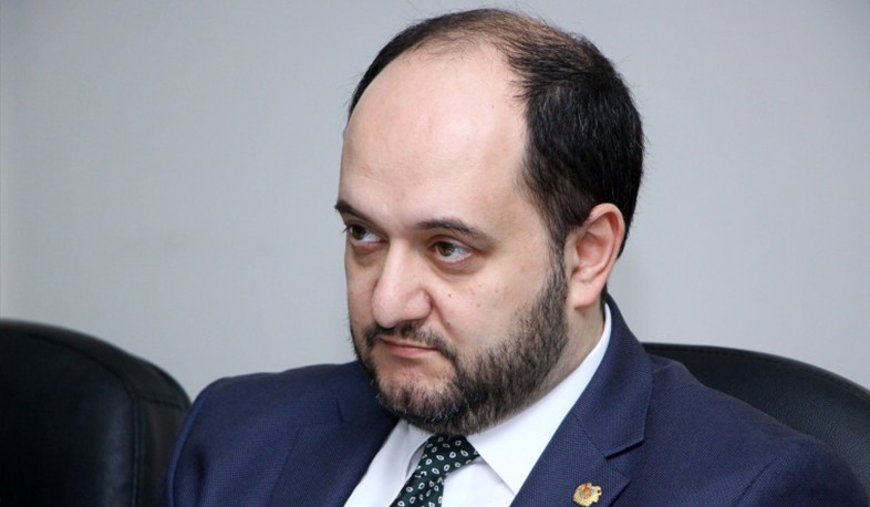 ԿԳՄՍ նախարարը բուհերին կոչ է արել վարձը չվճարելու պատճառով ուսանողներին դուրս չթողնել