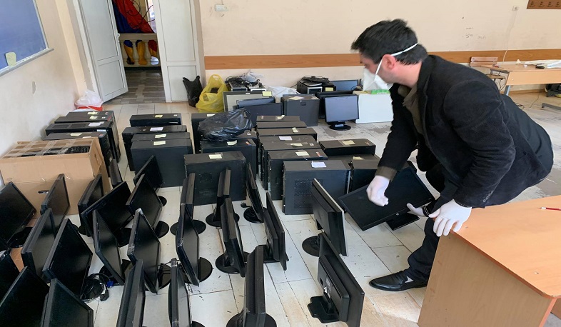 Մի քանի հարյուր նոր սարք՝ աշակերտների հեռավար ուսուցման համար. ԿԳՄՍ նախարար