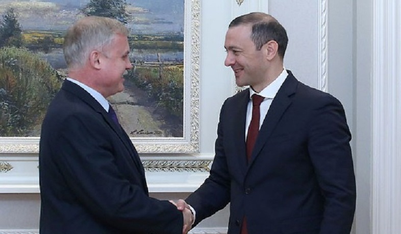 Ստանիսլավ Զասն ու Արմեն Գրիգորյանը հեռախոսազրույց են ունեցել