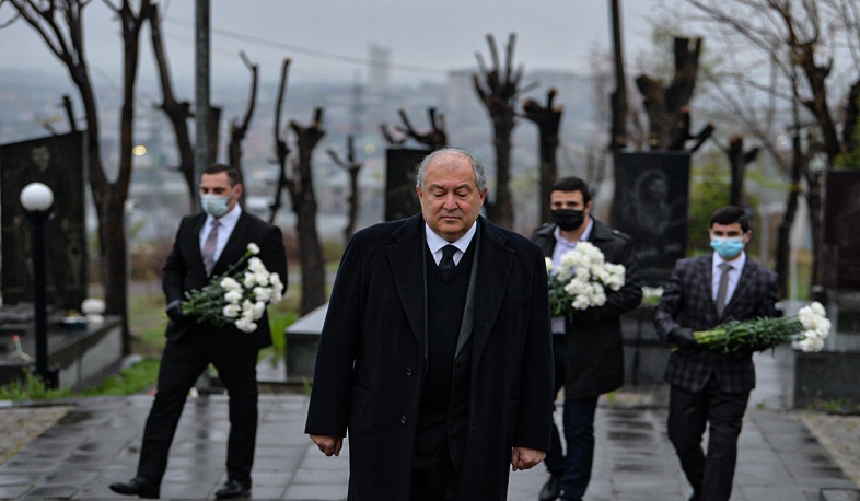 Արմեն Սարգսյանն այցելել է «Եռաբլուր» զինվորական պանթեոն