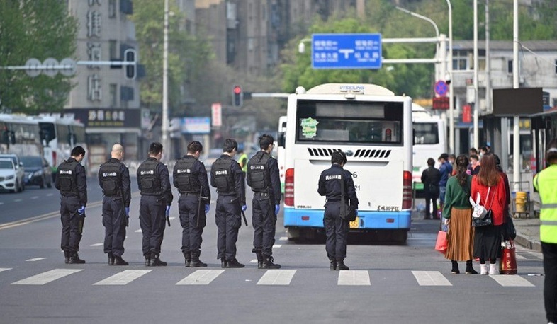 Չինաստանում երեք րոպե լռությամբ հարգել են կորոնավիրուսի զոհերի հիշատակը. BBC