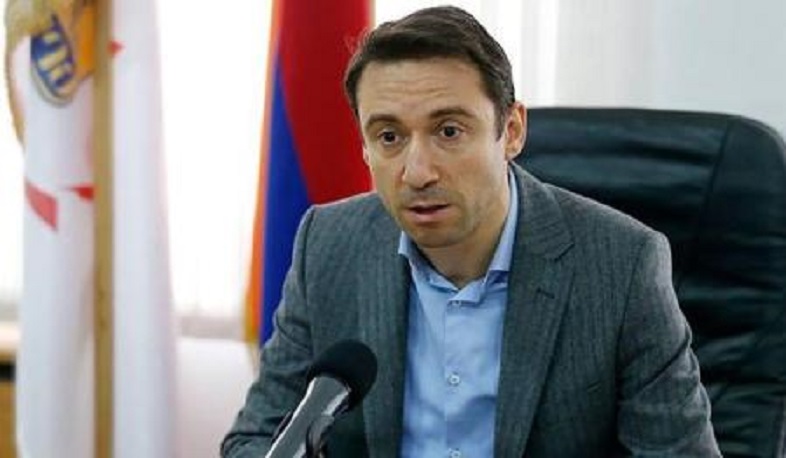Երևանի քաղաքապետը մարտի աշխատավարձը փոխանցել է Շտապբուժօգնության հաշվեհամարին