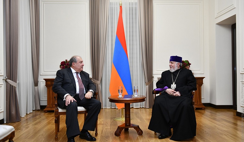 Սբ Զատիկի տոնի առթիվ Գարեգին Բ Ամենայն Հայոց Կաթողիկոսը շնորհավորել է ՀՀ նախագահին