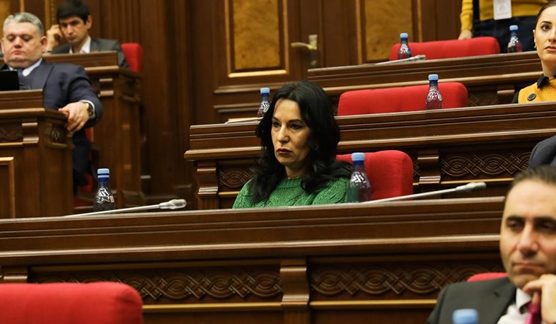 Հրաշալի լուր լրատվամիջոցների համար, գործընկերներս մեկ ժամ առաջ էին դիմել ինձ. Զոհրաբյան