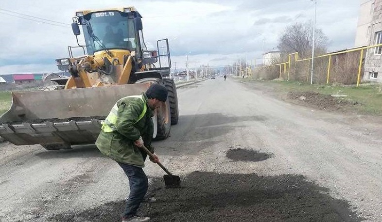 «Հյուսիս-հարավի» Թալին-Գյումրի հատվածում փոսային նորոգման աշխատանքներ են կատարվում