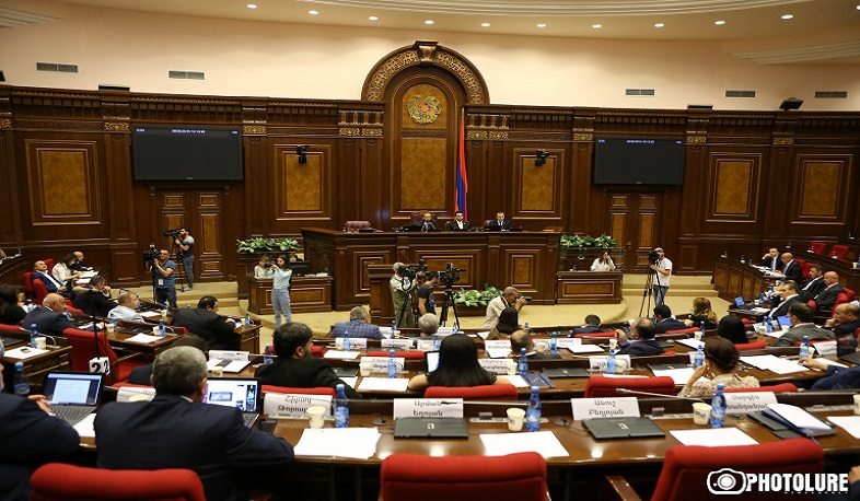 ԱԺ հերթական նիստերի օրակարգում ԱՆ ներկայացրած նախագծերի թիվը տպավորիչ է. Բադասյան