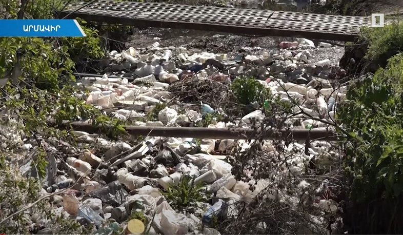 Բնակիչների անփութության հետևանքով Թաիրովի ջրանցքը շարունակաբար աղտոտվում է