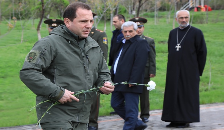 Դավիթ Տոնոյանը հարգանքի տուրք է մատուցել Թաթուլ Կրպեյանի հիշատակին