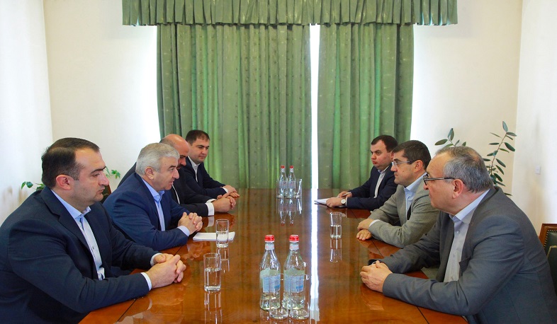 Արայիկ Հարությունյանը խորհրդատվությունների շարքը սկսել է ԱԺԿ ղեկավար կազմի հետ հանդիպմամբ