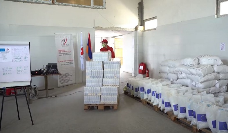 Չոր սնունդ և հիգիենիկ պարագաներ՝ դրա կարիքն ունեցողներին