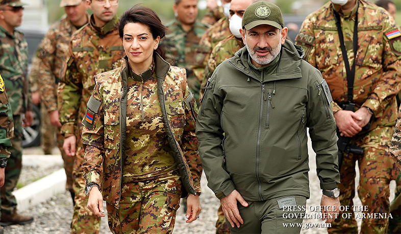 Փաշինյանն այցելել է ՊԲ զորամասեր, սահմանապահ դիրքեր