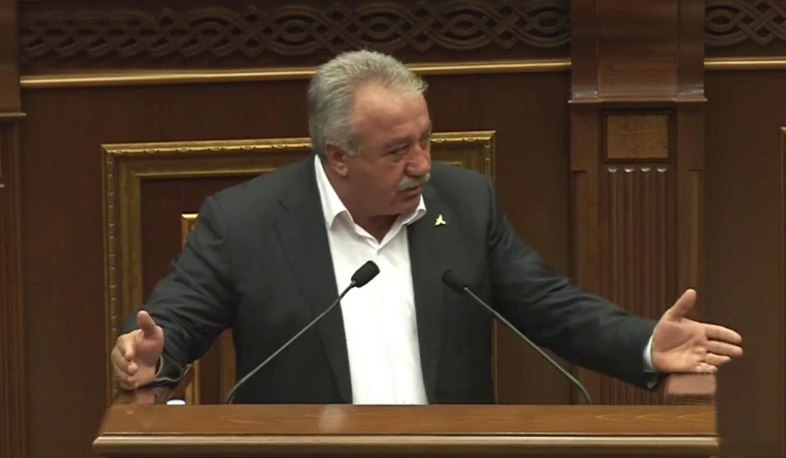 Ես գիտեմ Մարուքյանն ինչ շոումեն է, եթե այդքան տղա է՝ մենք երկուսով մանդատները դնում ենք. Ս.Միքայելյան