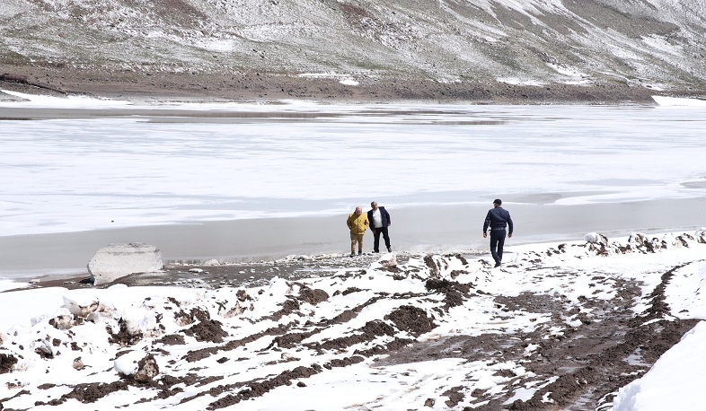 Շիրակի մարզպետն այցելել է Մանթաշի և Արթիկի ջրամբարներ
