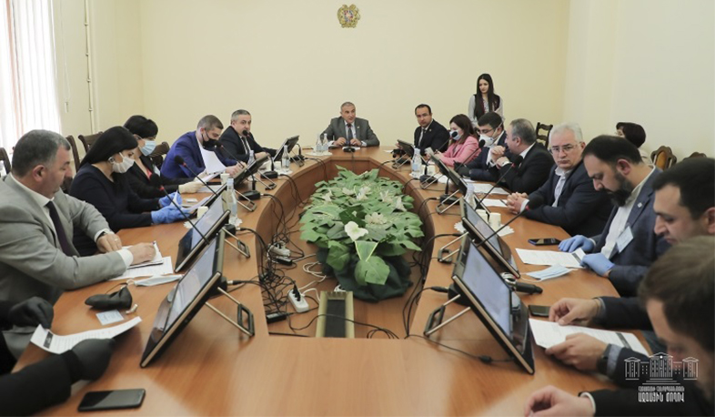 Աշխատանքային քննարկում՝ տնտեսական հարցերի մշտական հանձնաժողովում