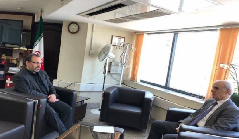 Իրանում ՀՀ դեսպանը փոխնախարարի հետ քննարկել է բժշկական պարագաներ Հայաստան առաքելու հարցը