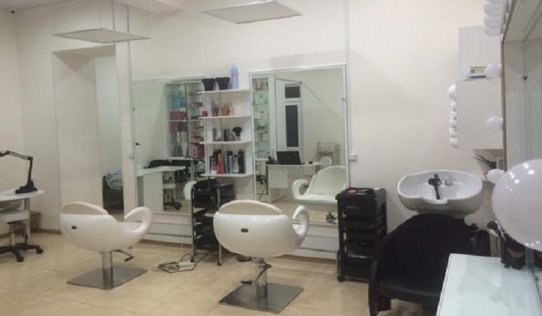 Գեղեցկության սրահներում հաճախորդների միջև պետք է ապահովել առնվազն 1.5 մ հեռավորություն