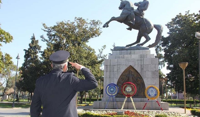 Թուրքիայում արգելվել է ծաղկեպսակ դնել Աթաթյուրքի հուշարձանին. Ermenihaber