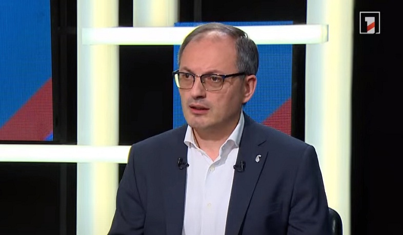 Հարցազրույց Վախթանգ Աբրահամյանի հետ