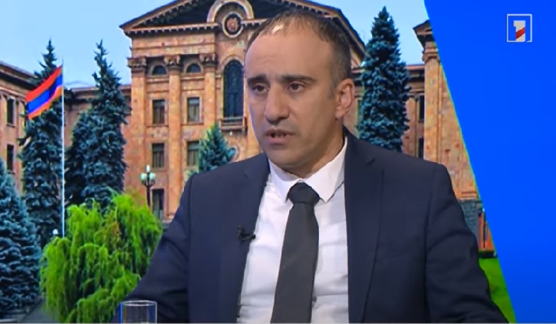 Հարցազրույց Ռոբերտ Ղևոնդյանի հետ