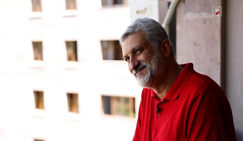 Չքաղաքականացնե՜լ. ՀՀ արվեստի վաստակավոր գործիչ, ռեժիսոր Արամ Սուքիասյանի տանը