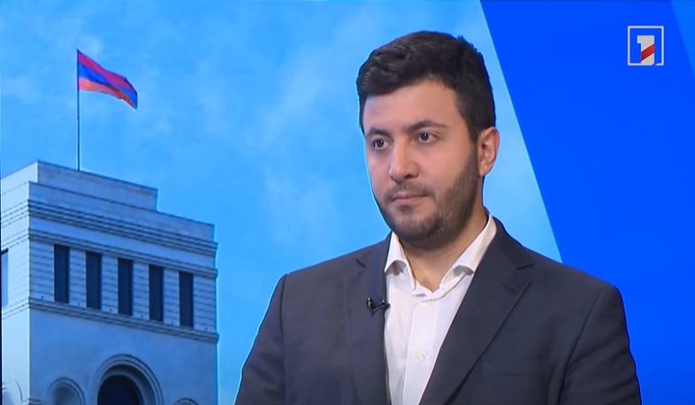 Հարցազրույց Արեգ Քոչինյանի հետ