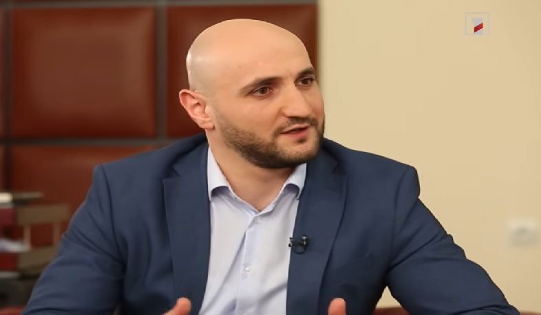 Չքաղաքականացնե՜լ. Նարեկ Ադամյանի հետ