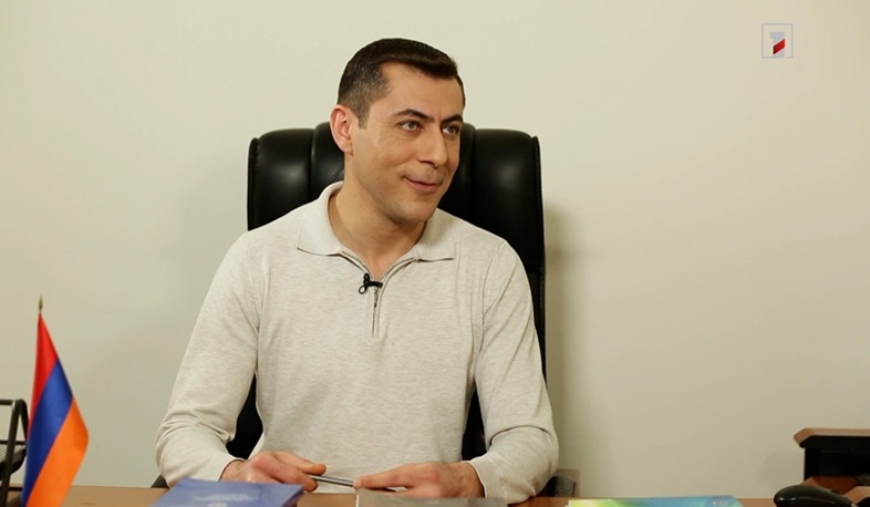 Չքաղաքականացնե՜լ. Գագիկ Սուրենյանի հետ