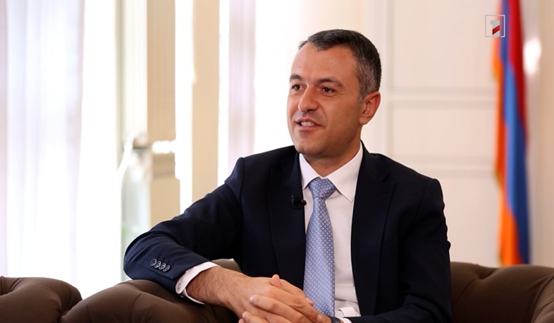 Չքաղաքականացնե՜լ. Սուրեն Թովմասյանի հետ